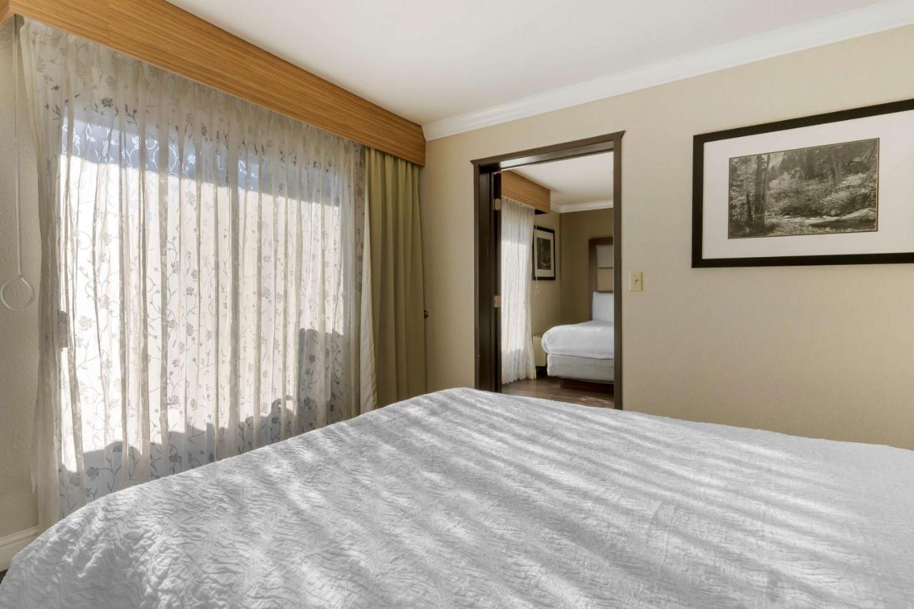 Best Western Plus Forest Park Inn Gilroy Bagian luar foto